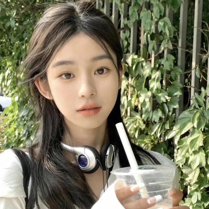 慈母线牵孝子心